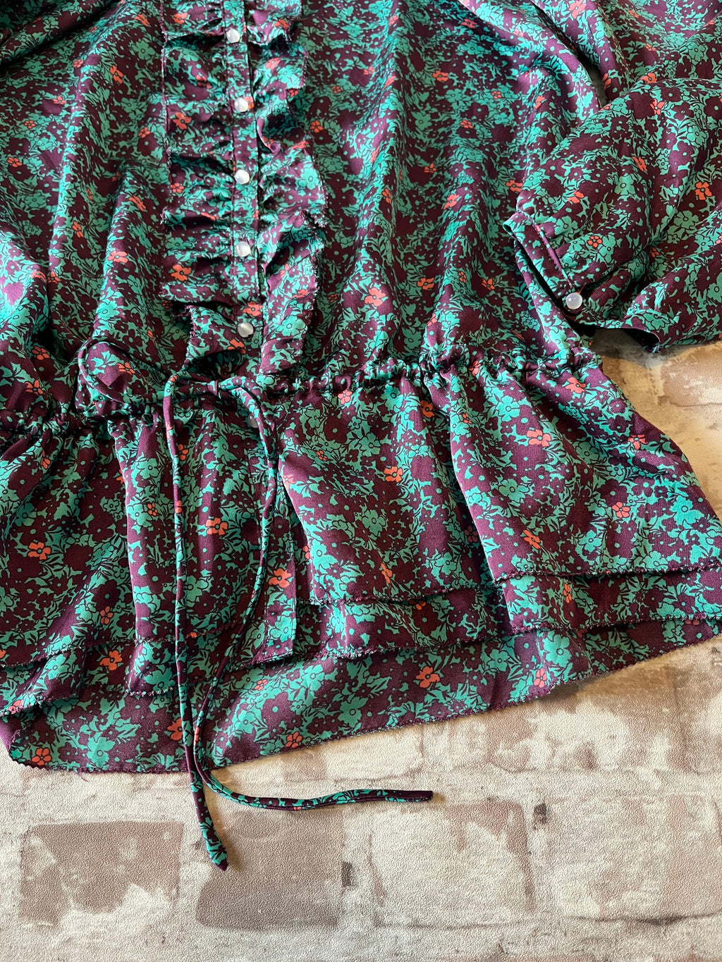 Blouse Vintage Tokyo Garden | Imprimé Floral Dark Liberty | Design Itokin | Japon / détails bas