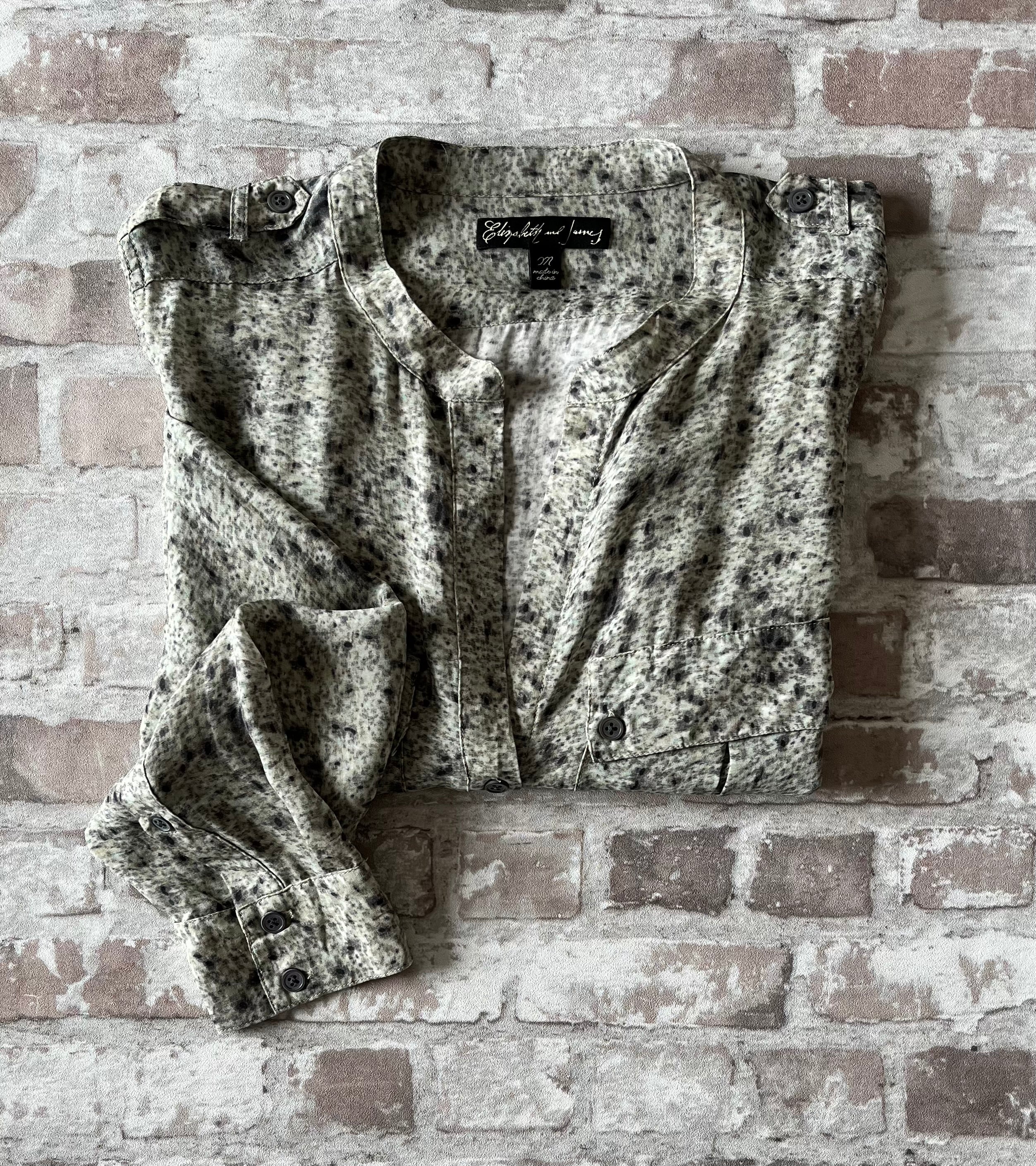 Chemise Militaire Chic | 100% Soie | Elisabeth And James by The Olsen Sisters