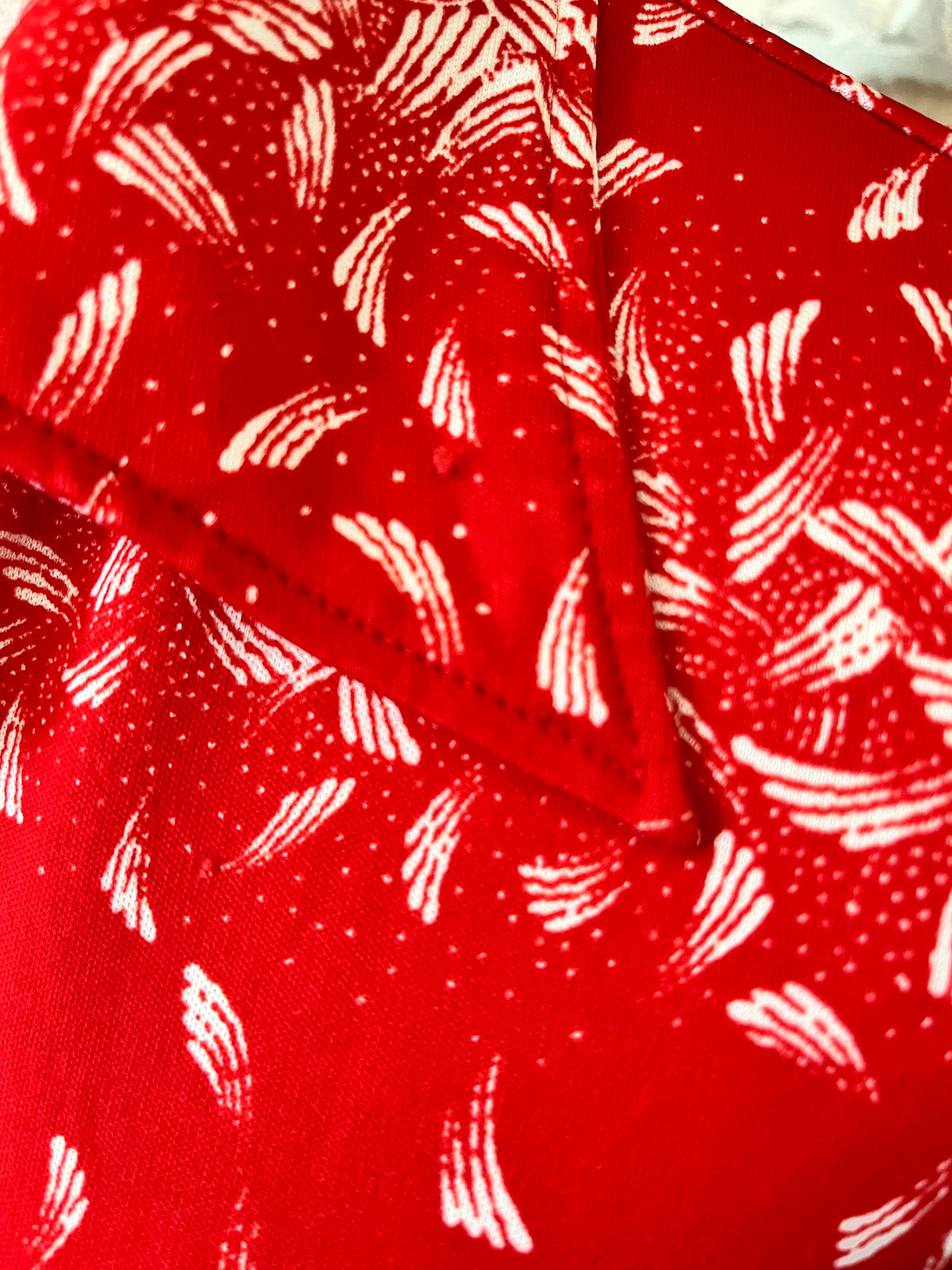 Chemise Vintage Japonaise 70s | Rouge à motif Graphique & Col Pelle à Tarte | S FR - Grade B