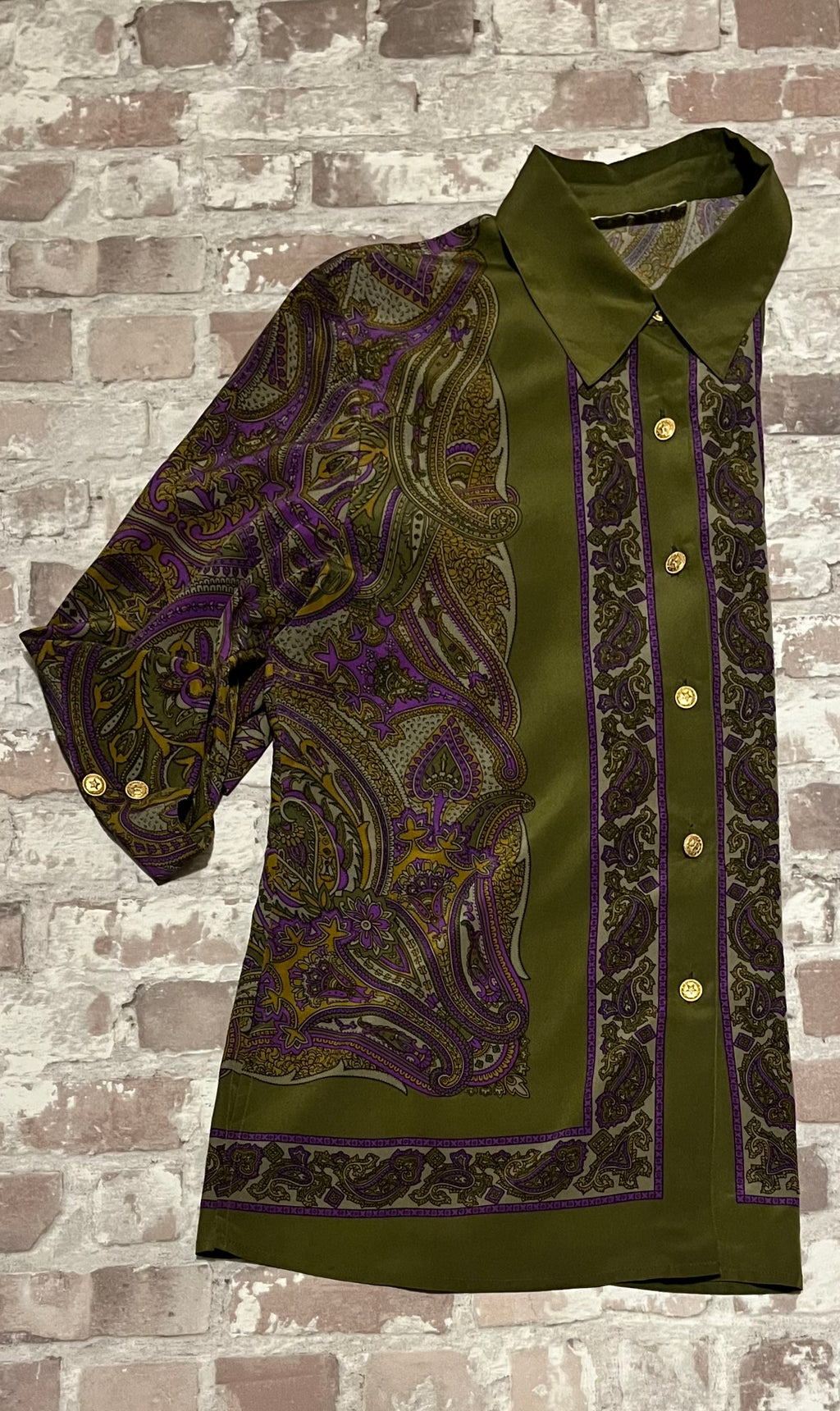 Chemise Vintage Fujiyama Paisley | Due Deux Firenze | Imprimé Foulard & Boutons Bijoux | Japon / plié à plat
