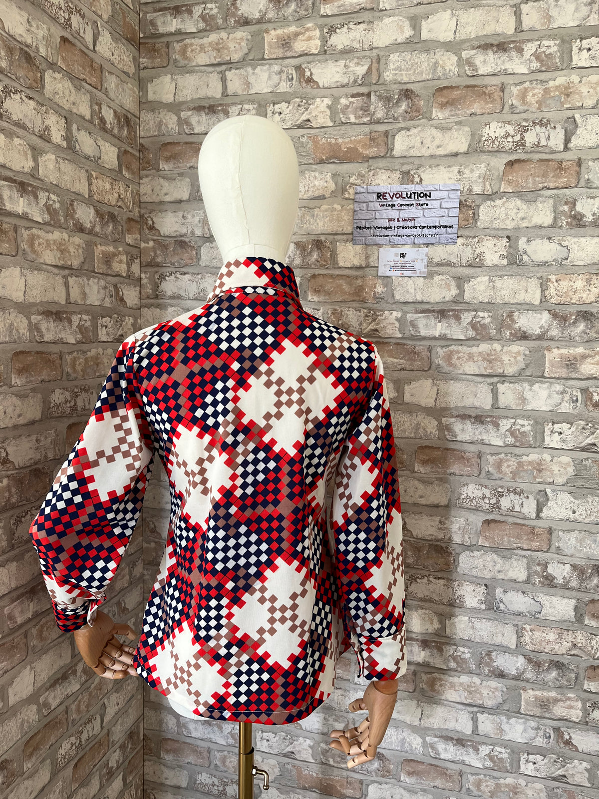Chemise Vintage | Imprimé Géométrique 70s Pixélisé | Rouge, Bleu Marine & Beige | 38 FR - GRADE B