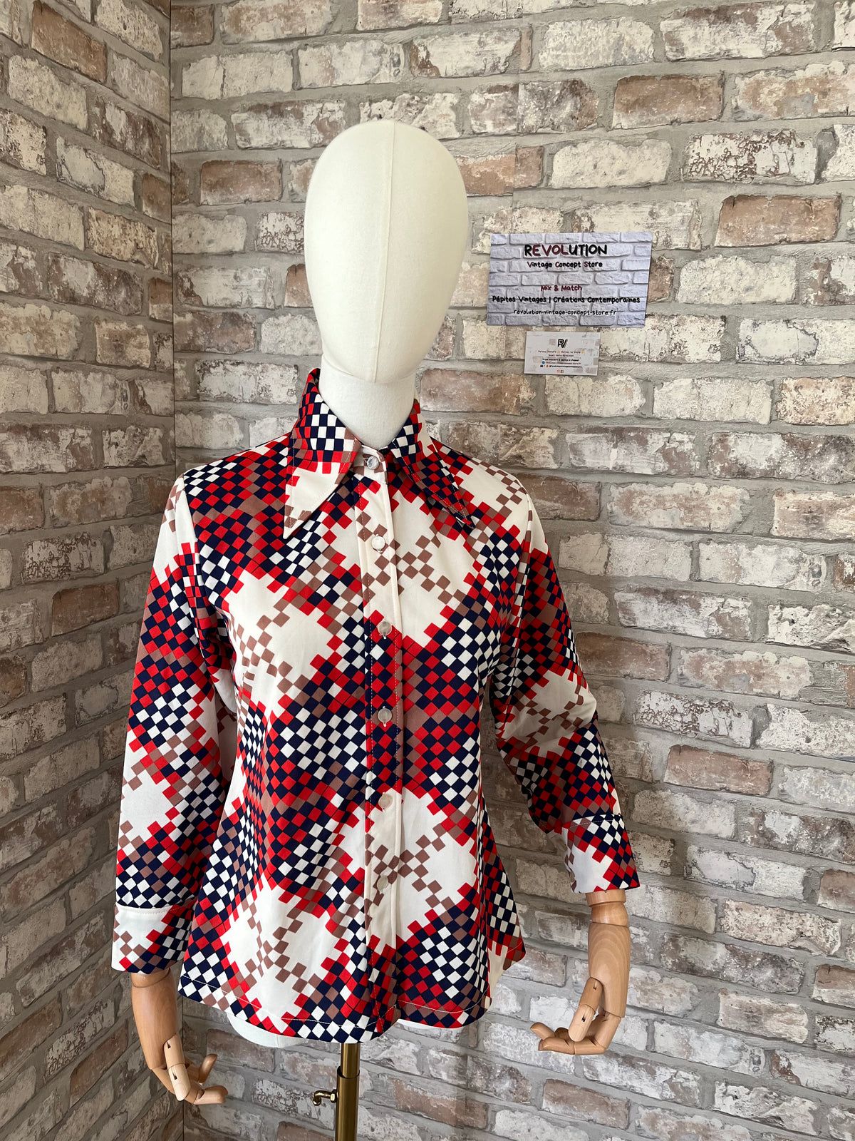 Chemise Vintage | Imprimé Géométrique 70s Pixélisé | Rouge, Bleu Marine & Beige | 38 FR - GRADE B
