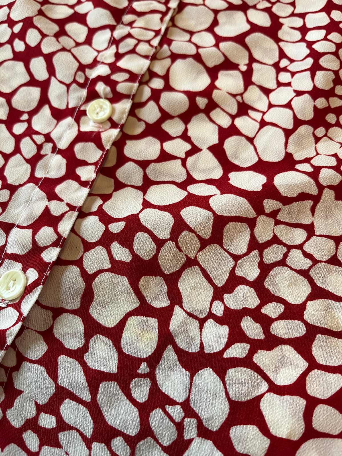 Chemise Vintage | Imprimé Psychédélique Rouge & Blanc | Maygene | USA / tache