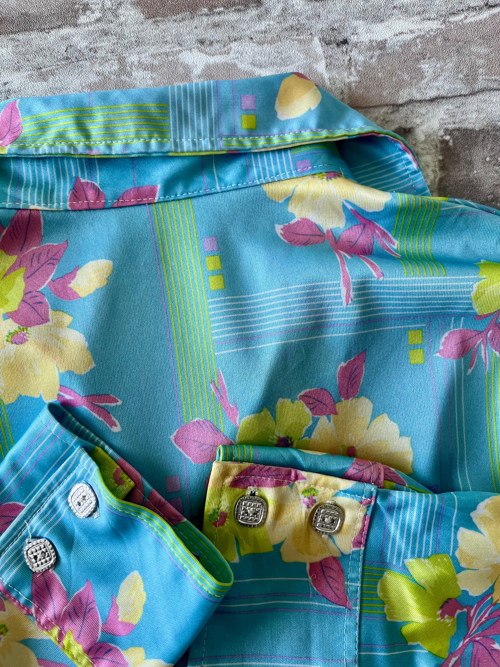 Chemise Vintage Japonaise 70s | Imprimé Floral Pop | Bleu Azur et fluo | S/M - GRADE A