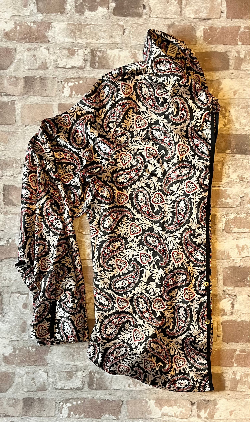 Chemise Vintage | Paisley Chic | Esprit Italien Florence | Rouge Noir & Beige | Covington | USA / profil