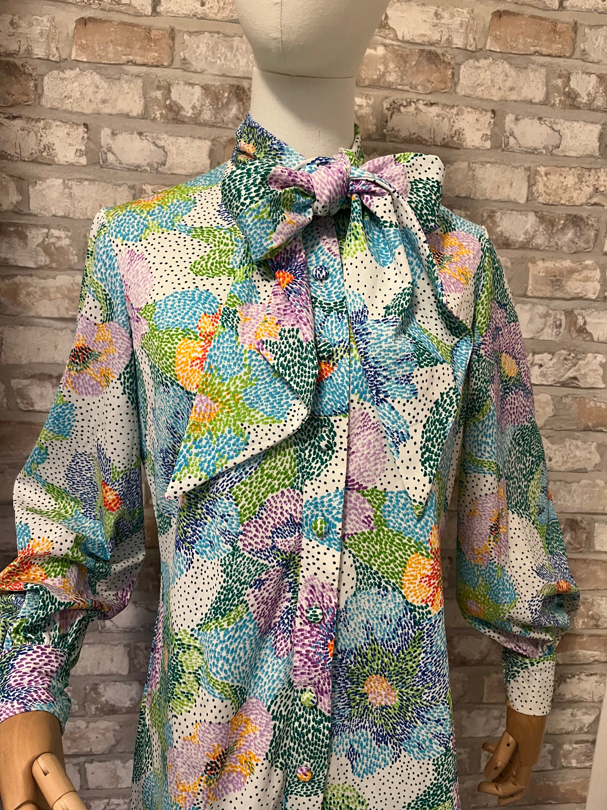 Chemise Vintage 70s | Imprimé Impressionniste & Col Lavallière | "GIRETTE California" | M/L FR - Grade A
