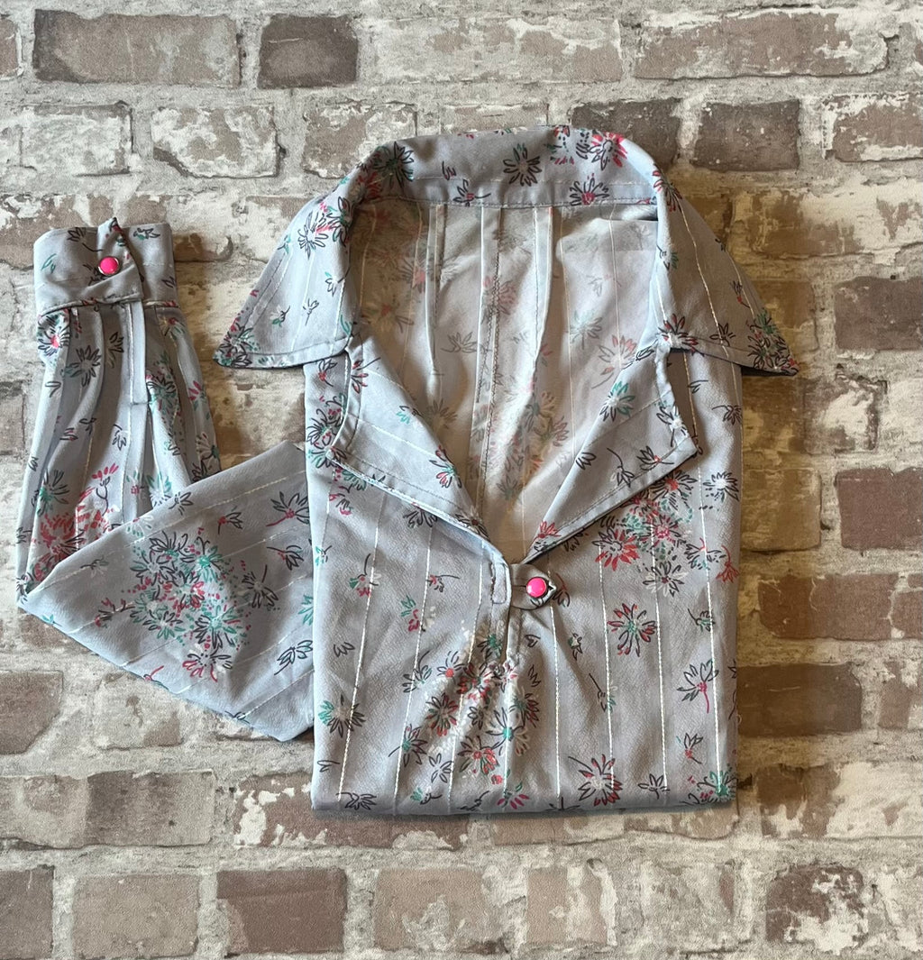 Chemisier Vintage | 70s | Fleurs & Fils Argentés | Boutons Pop Rose