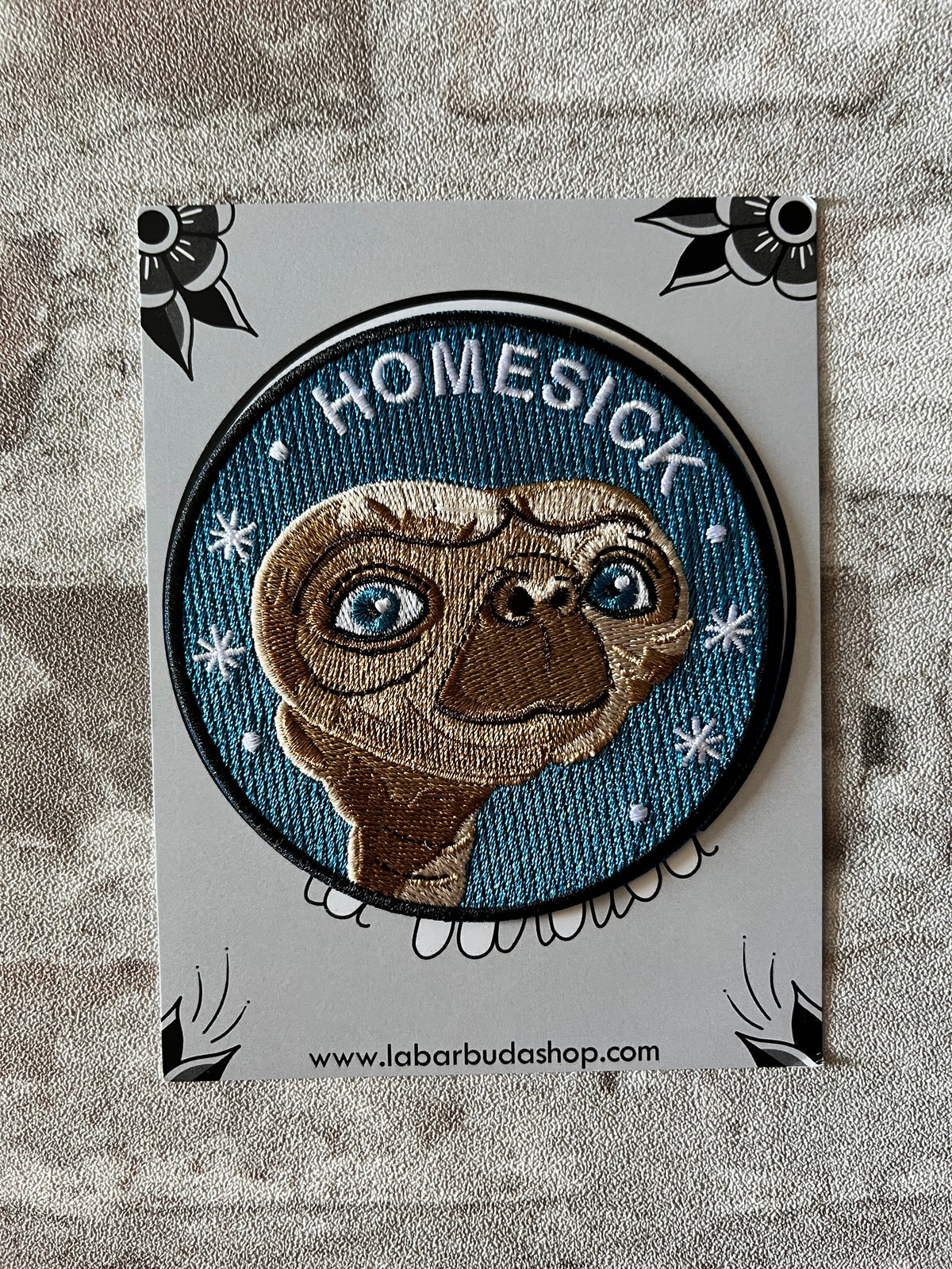 Patch Thermocollant "E.T. Homesick" | La Barbuda - Produit Neuf
