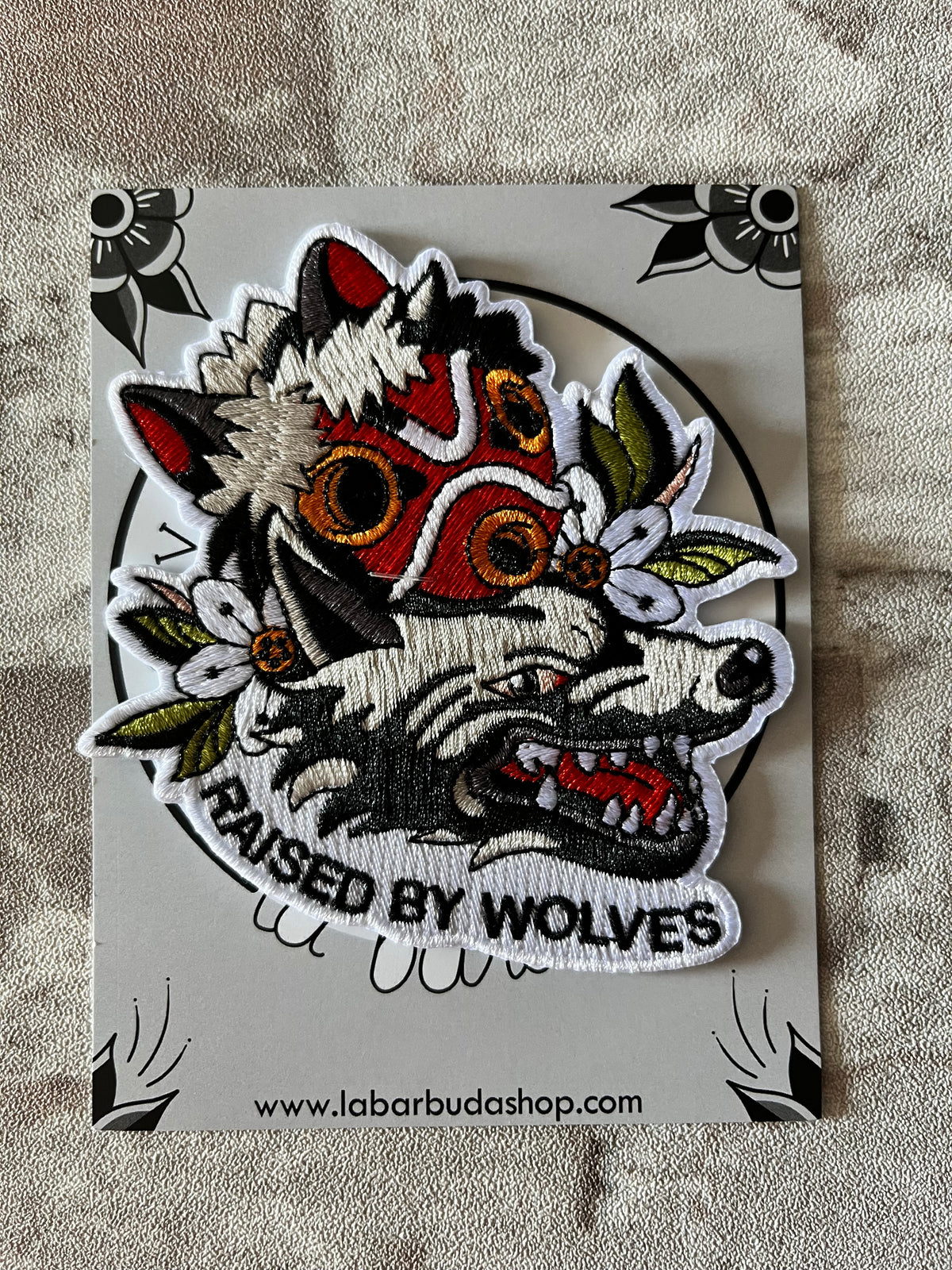 Patch Thermocollant "Raised By Wolves / Mononoke" | La Barbuda - Produit Neuf