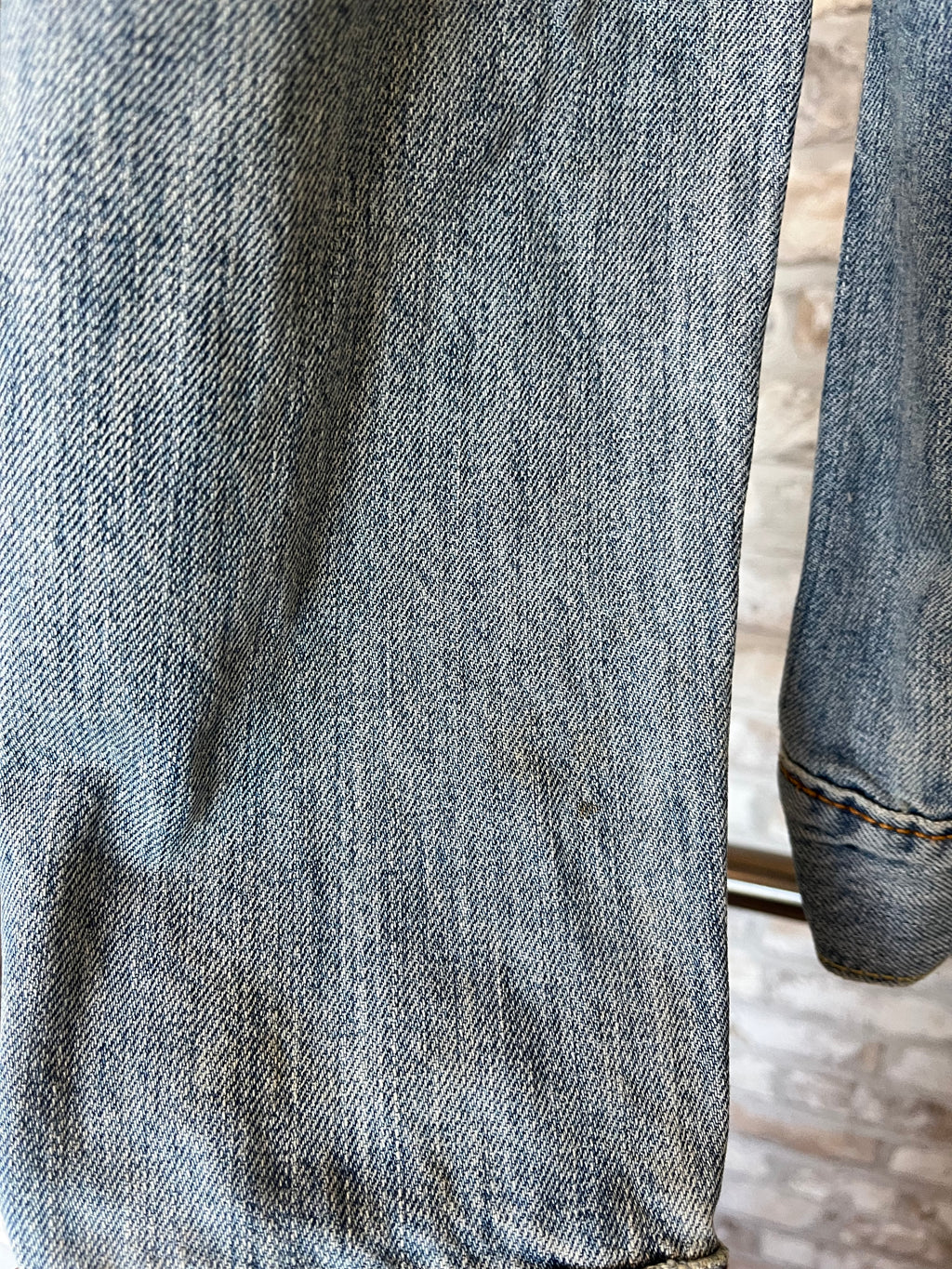 Veste en Jean Levi's | Trucker Jacket | Vintage Moderne | Mexique | M US - GRADE A DISTRESSED