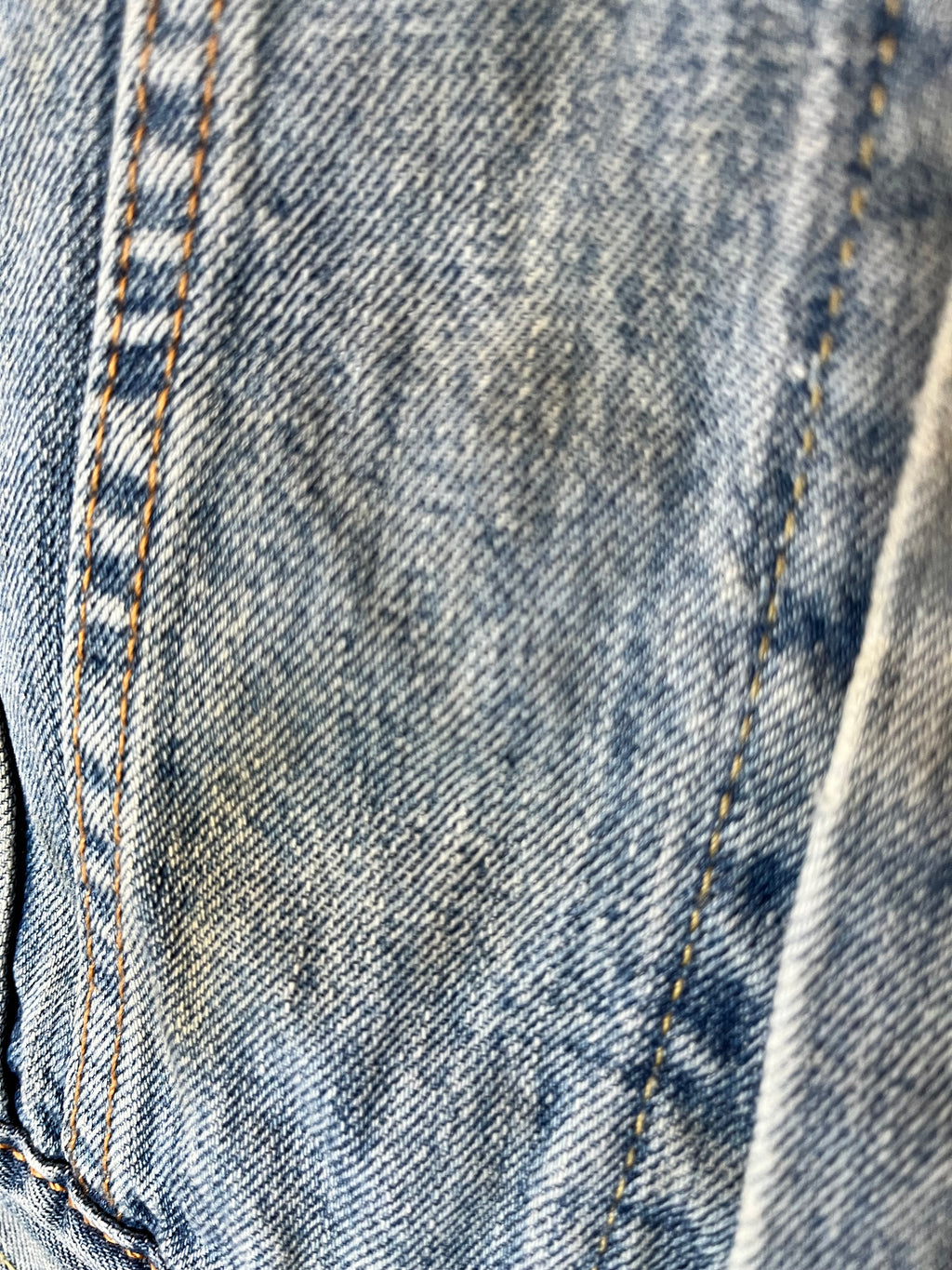 Veste en Jean Levi's | Trucker Jacket | Vintage Moderne | Mexique | M US - GRADE A DISTRESSED