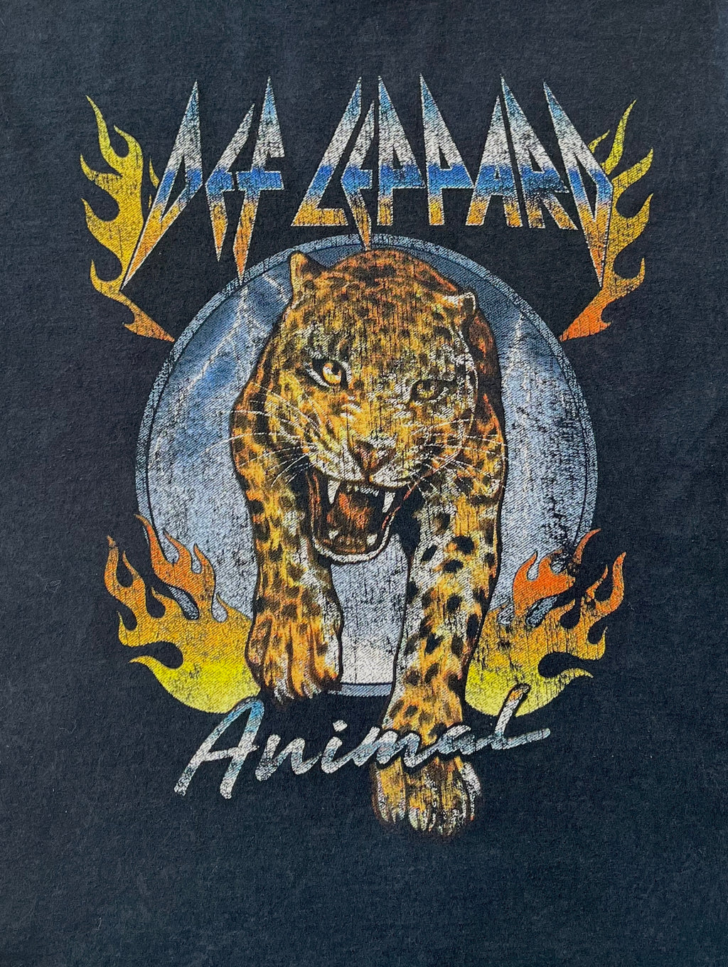 T-Shirt Def Leppard | Animal - Hysteria / gros plan