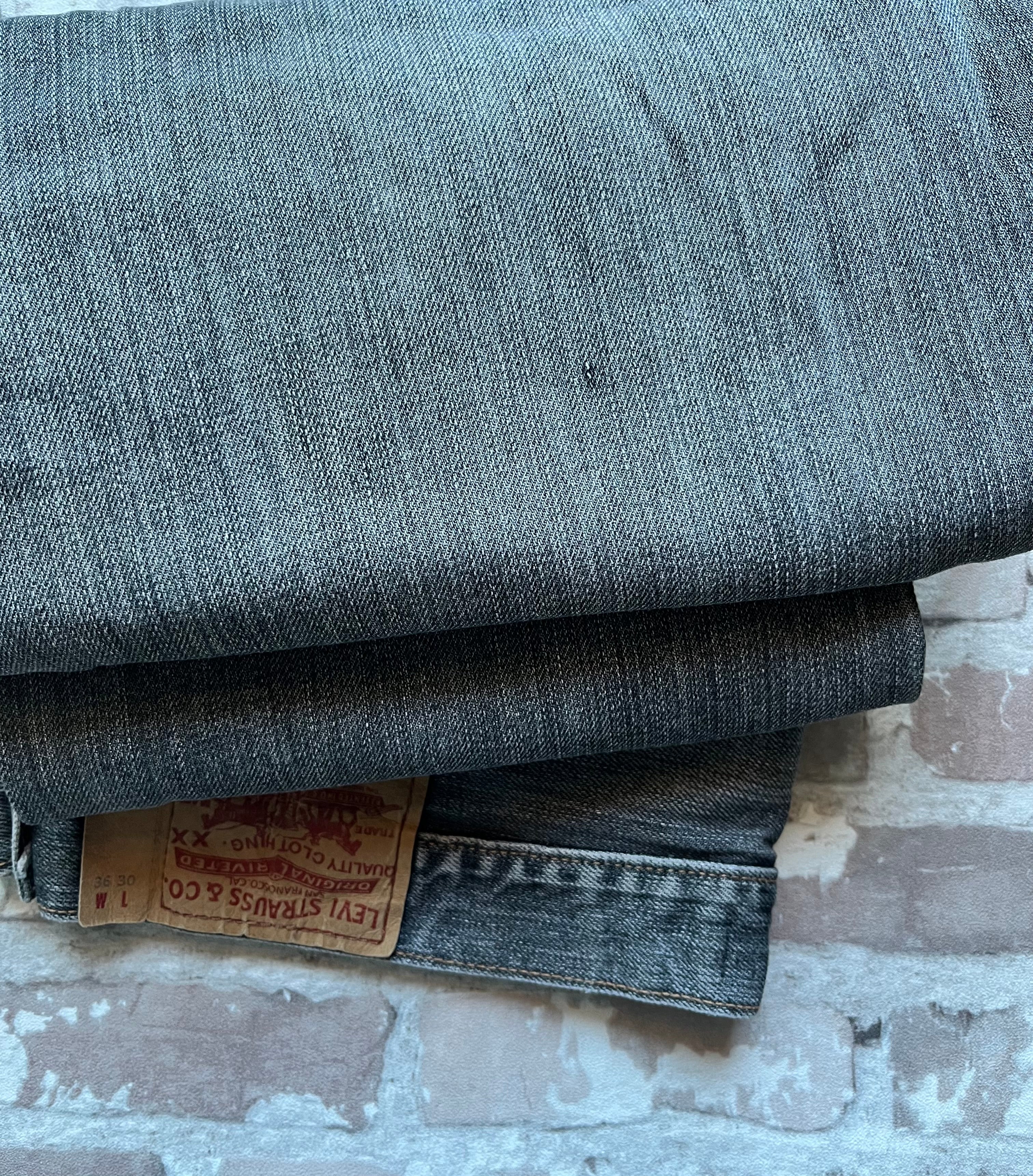 Jean Levi's 501 Original Vintage | Coupe Droite | Gris Mist - W36 L30 / mini accroc