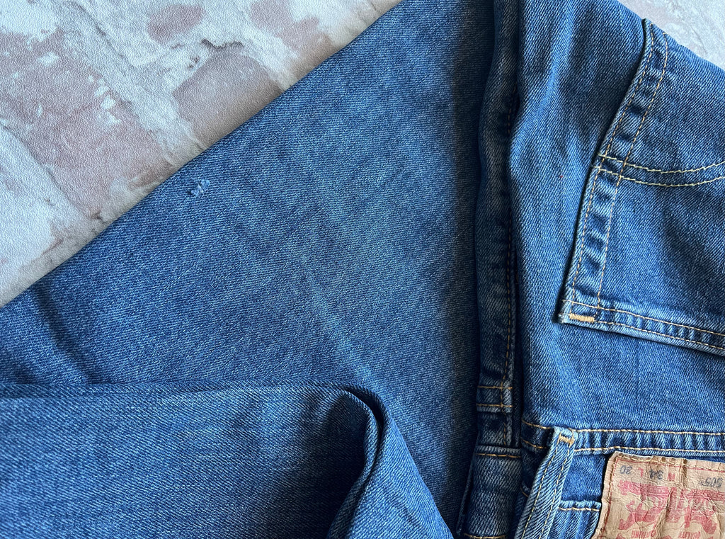 Jean Levi's 505 | Regular Fit | Bleu Medium Stonewash - W34 L30 / petit accroc