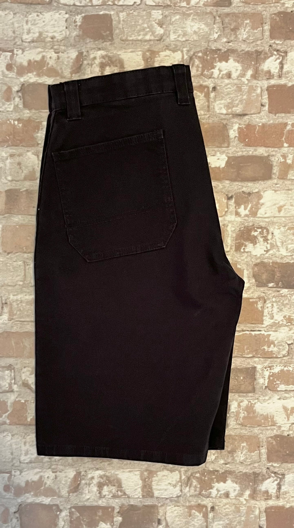 Short en toile de coton épais noir Dickies Heavy Cotton Canvas avec coupe droite décontractée, présenté à plat 
