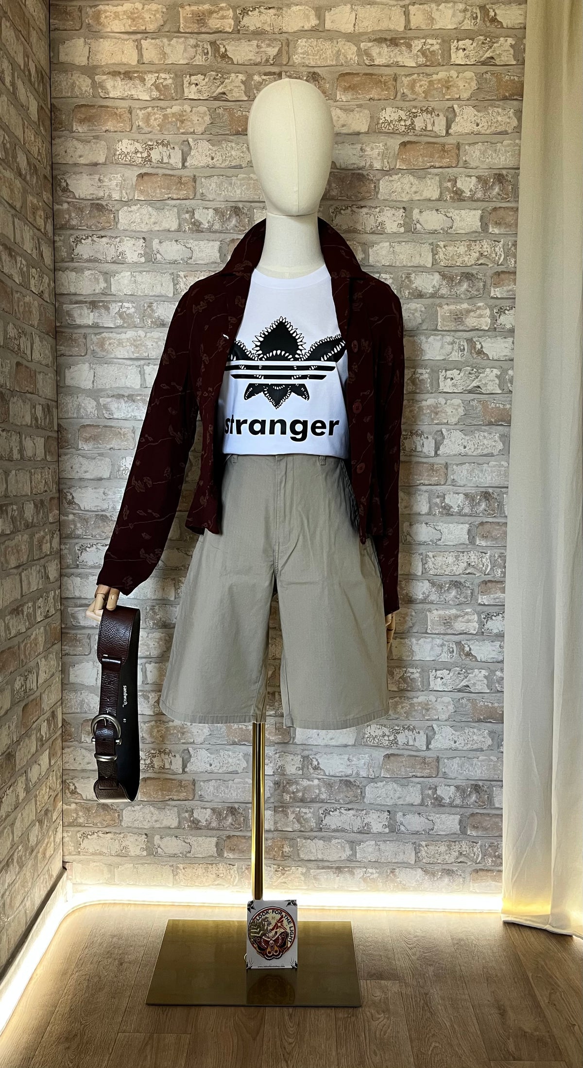 Short Dickies | Ripstop - Beige Sable | MINT / TShirt Grafitee / Chemise Vintage | Jacquard Terracotta | Shannah | Japon / Ceinture en cuir Sandwich / Patch La Barbuda