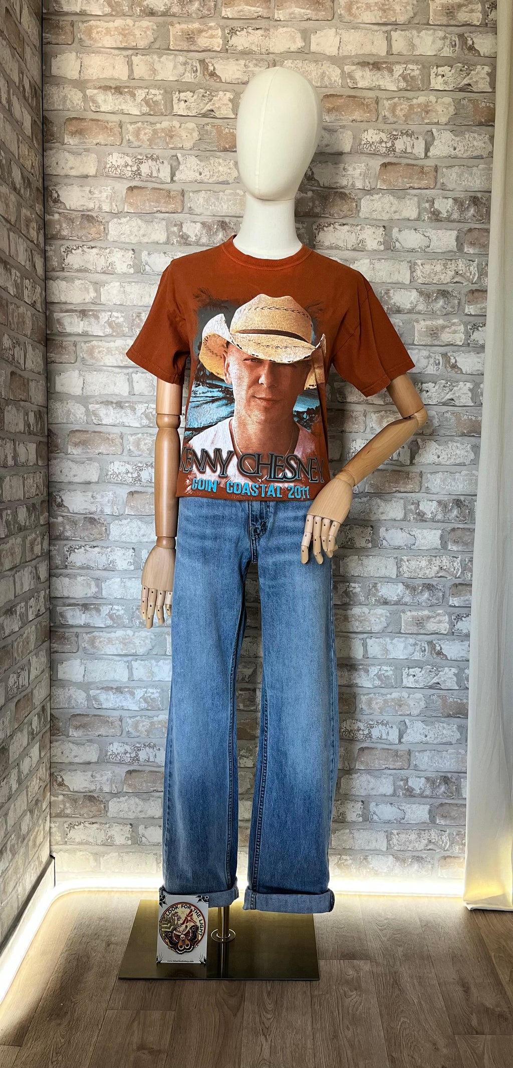 T-Shirt Gildan Ultra Cotton | Kenny Chesney / jean 505 levis/ Patch La Barbuda