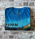 T-Shirt Pink Floyd | The Dark Side Of The Moon | Tie & Dye Red | Liquid Blue à plat plié
