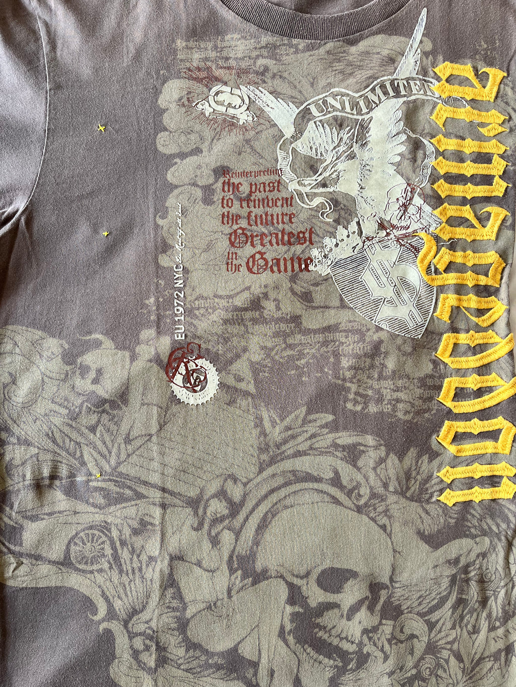 T-Shirt Vintage Ecko Unltd "Armageddon" | Streetwear 90s/Y2K / réparations visibles