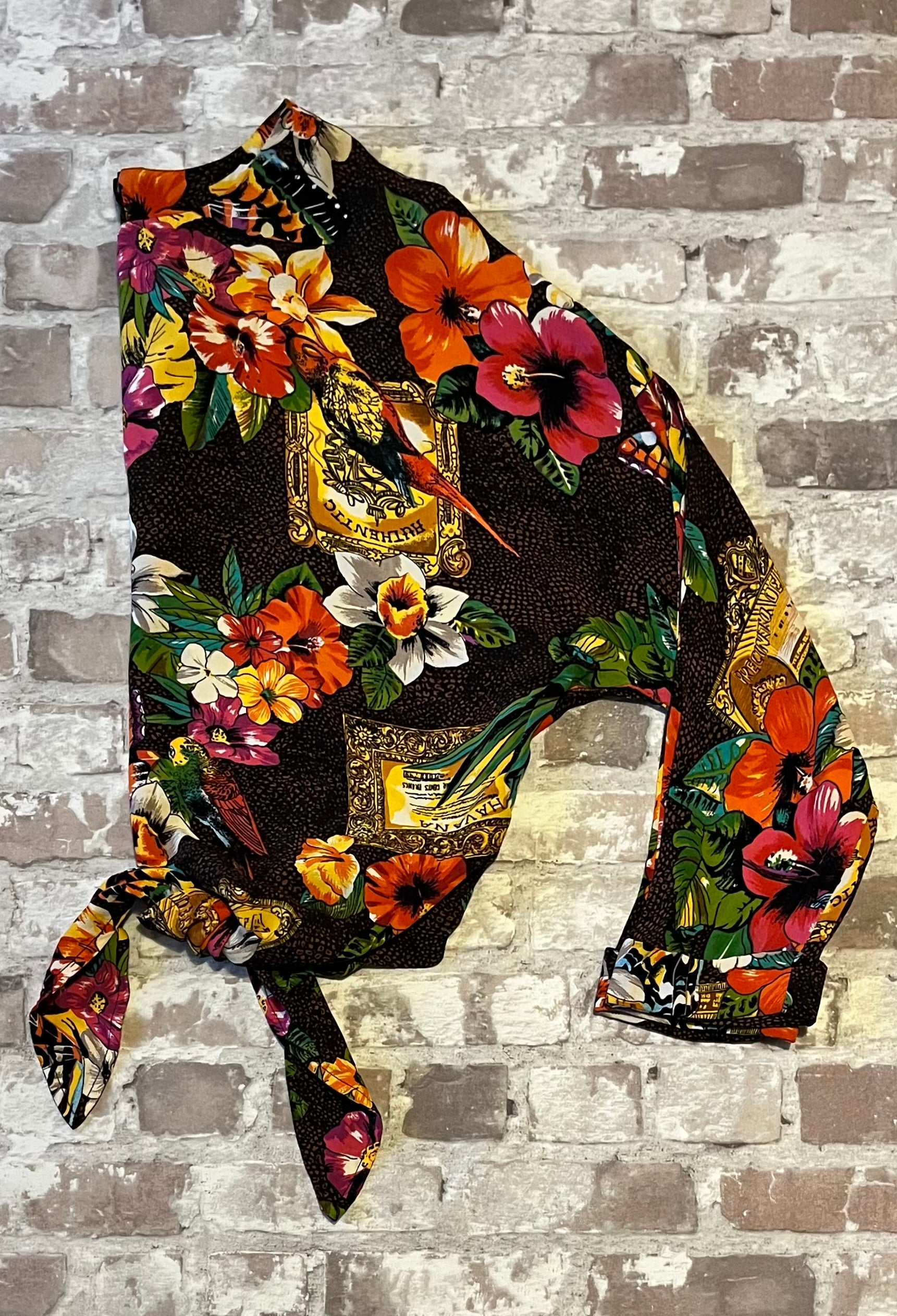Top Cropped Vintage Havana Nights | Carole Little | Années 90 | Imprimé Maximaliste Tropical | USA / profil