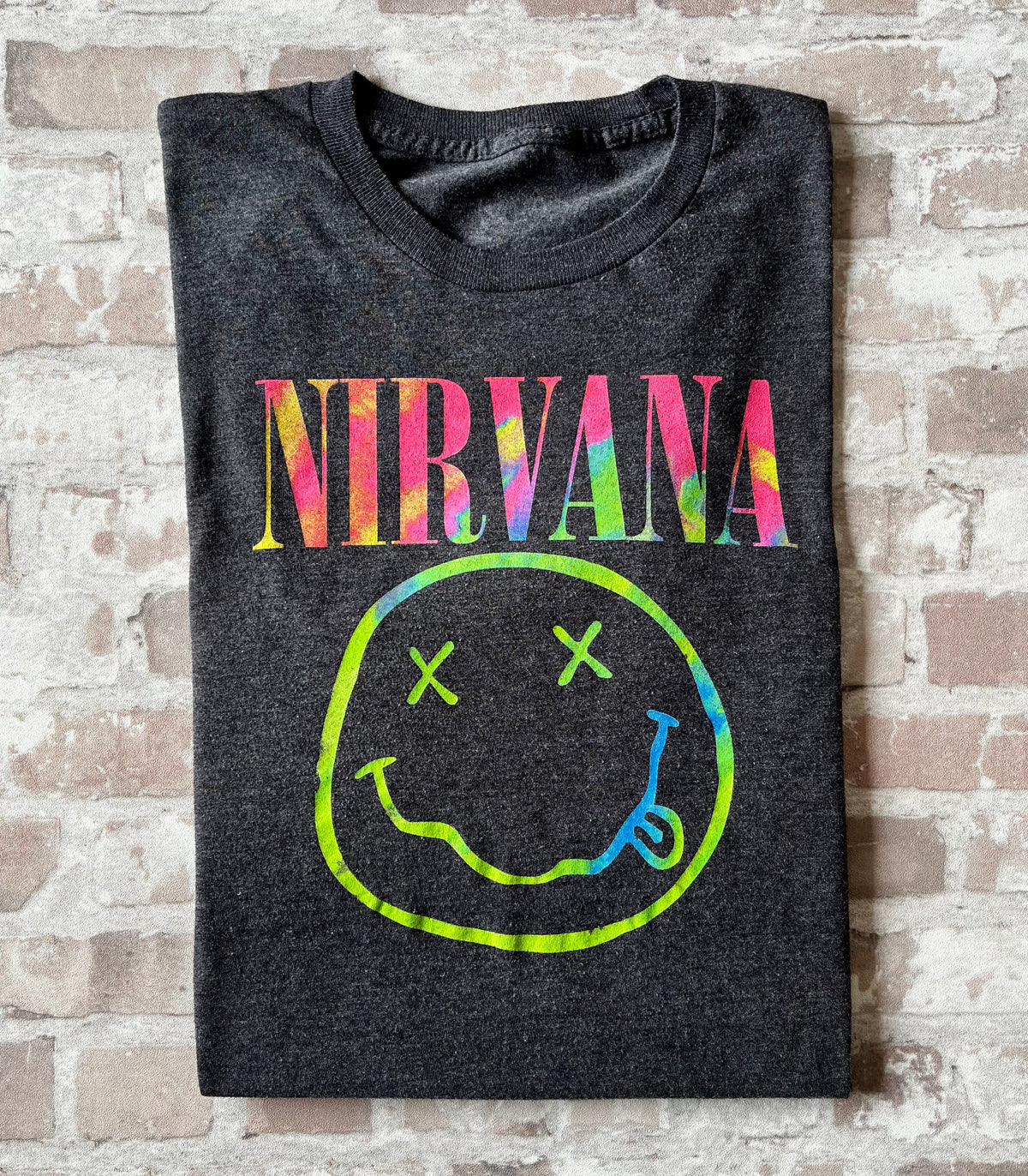 T-Shirt NIRVANA Official Merchandising | Logo Smiley Néon | Rock Tee Authentique | L-XL