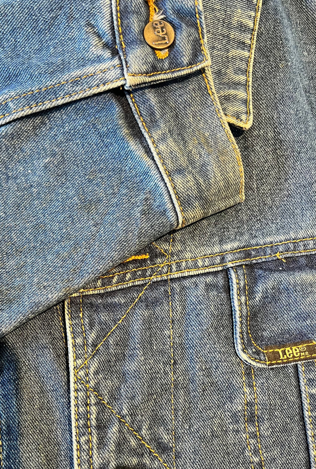 Veste en Jean Lee Vintage Customisée | Aigle Majestueux Peint Au Dos | 90s-00s / tache