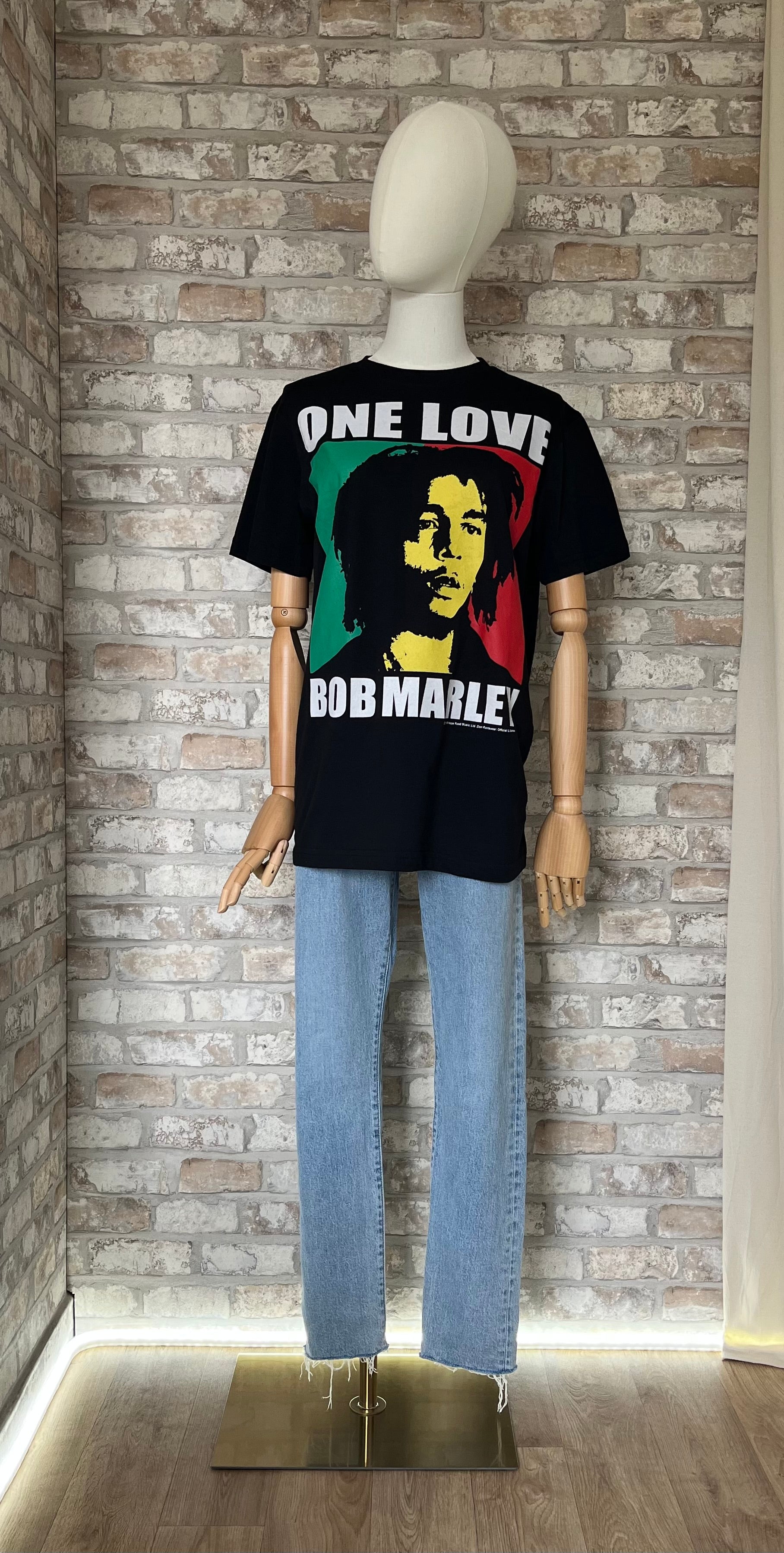 tshirt One Love Bob Marley et jean 501 skinny raw hem